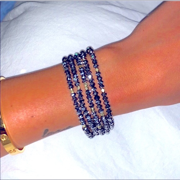 🌿 Silver & Gold Sparkly Beaded Bracelet w/ Button Leather Strap Closure - Picture 2 of 6